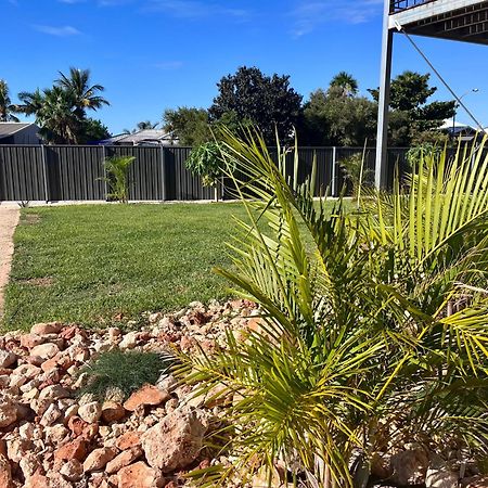 Coastal Home Exmouth Exterior photo